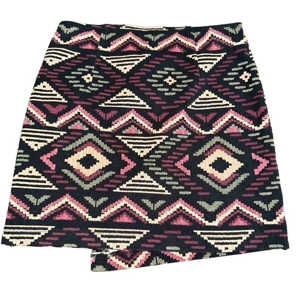 Hollister Aztec Geometric Print Black & Pink Mini Stretch Tube Skirt Size Small - Picture 2 of 6